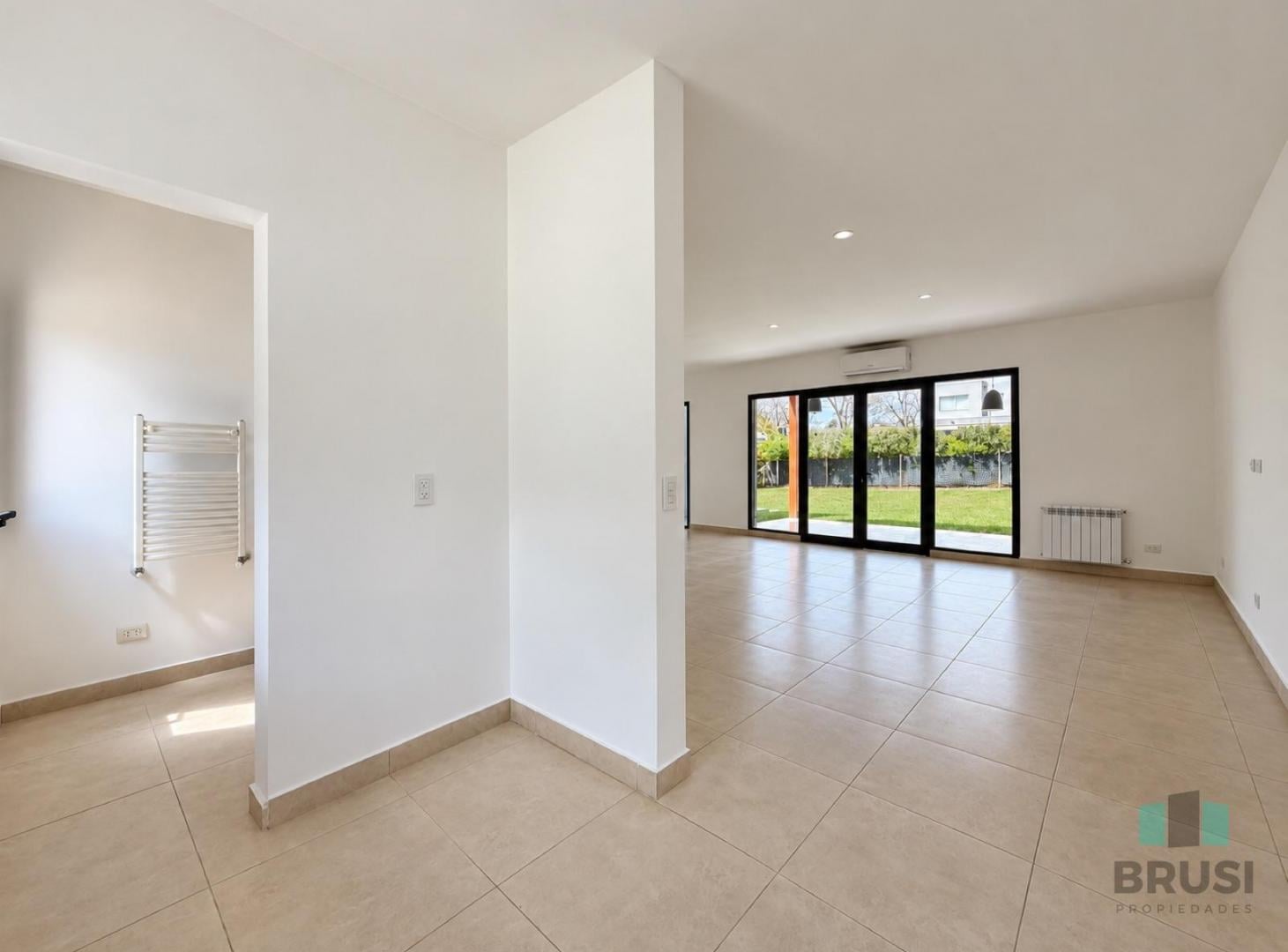 Foto de CASA EN VENTA EN PILAR DEL ESTE - BARRIO SANTA GUADALUPE, imagen 5