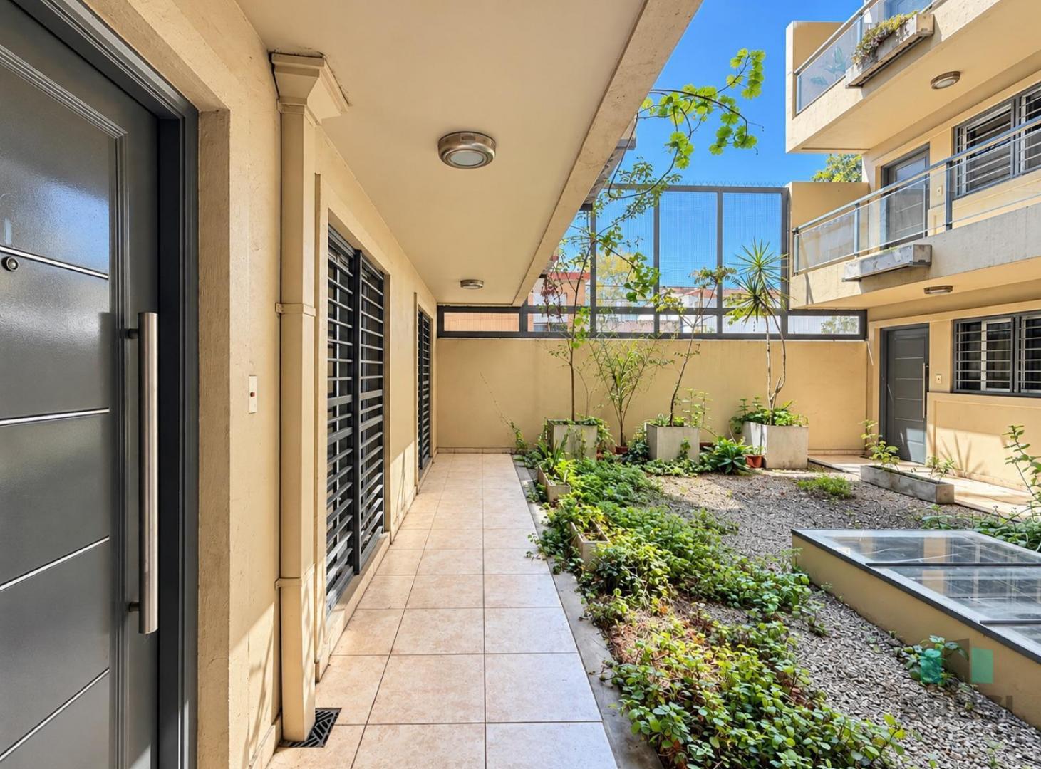 Foto de VENTA DEPARTAMENTO 4 AMBIENTES CON COCHERA Y TERRAZA - LOMAS DE ZAMORA, imagen 4