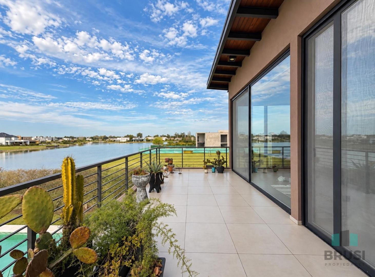 Foto de CASA EN VENTA EN SAN LUCAS A LA LAGUNA - SAN VICENTE - CANNING, imagen 4