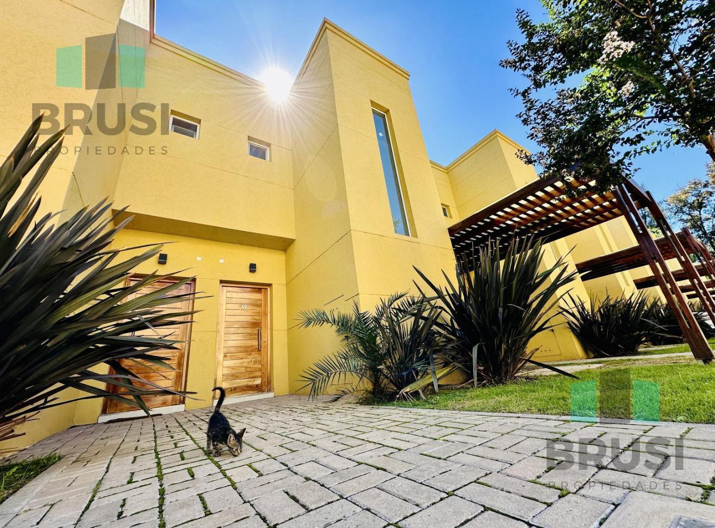 Foto de VENTA DUPLEX 2 AMBINTES CON JARDIN, PARRILLA Y PILETA | CANNING, imagen 5