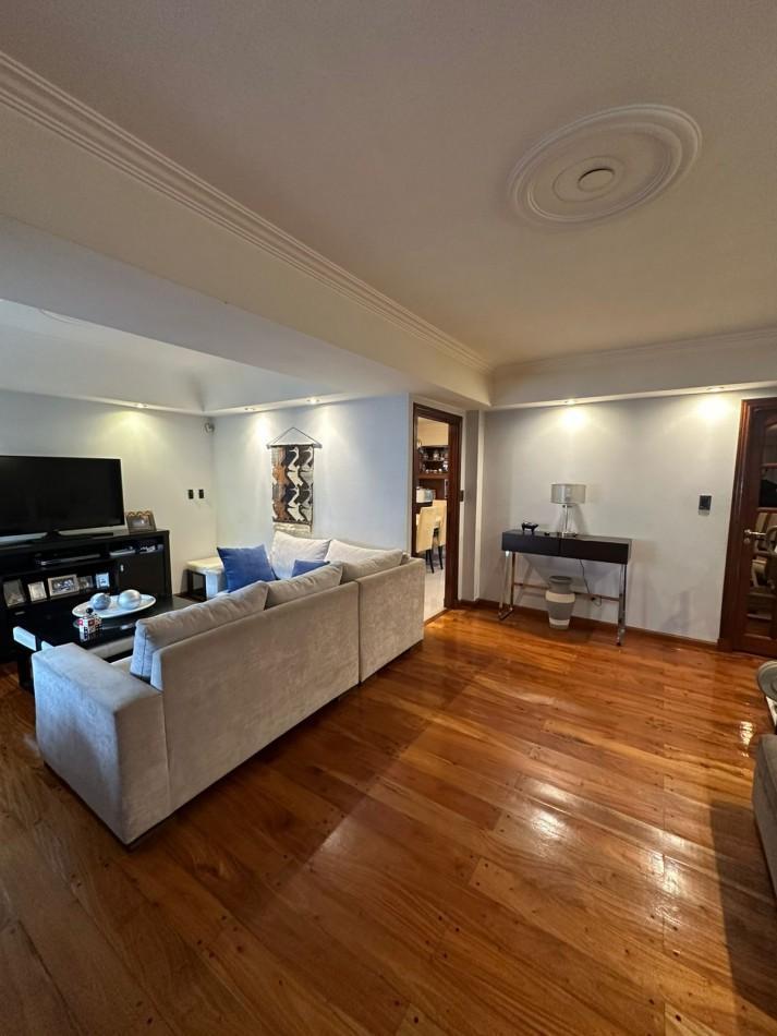 Foto de AV. VELEZ SARSFIELD 1019 - Excelente casa 5 ambientes - Ciudad Madero, imagen 1