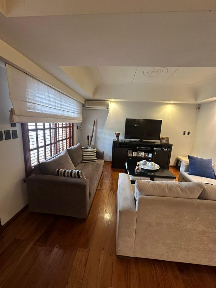 Foto de AV. VELEZ SARSFIELD 1019 - Excelente casa 5 ambientes - Ciudad Madero, imagen 2