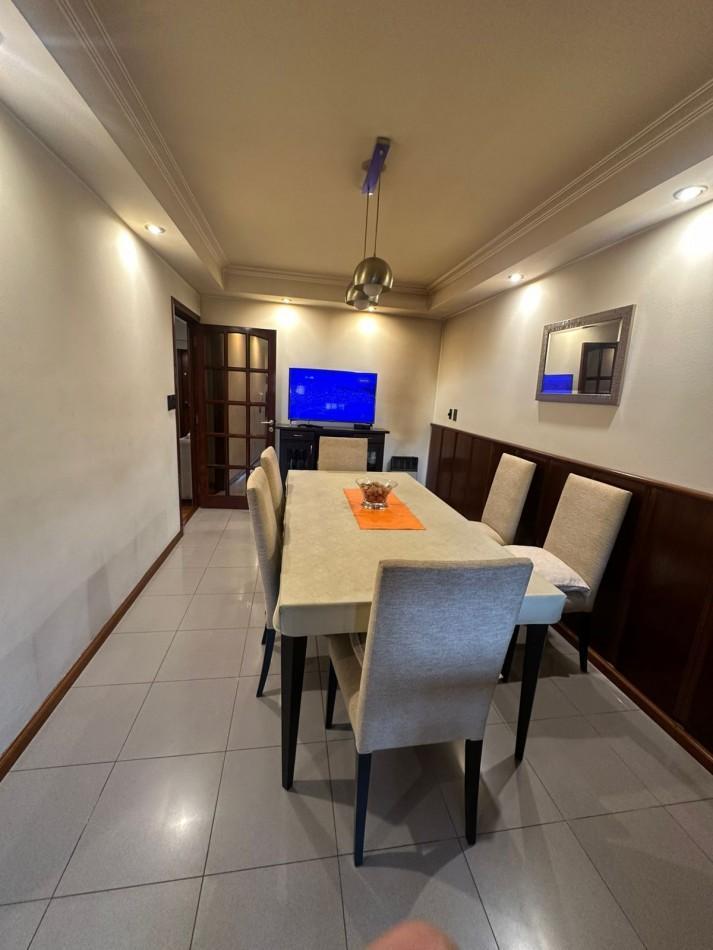 Foto de AV. VELEZ SARSFIELD 1019 - Excelente casa 5 ambientes - Ciudad Madero, imagen 4