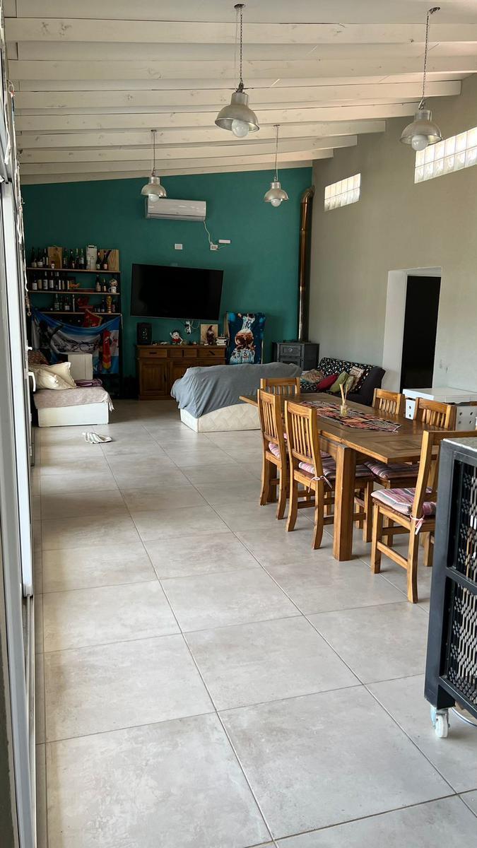 Casa en Barrio Las Lilas C/ Pileta 4
