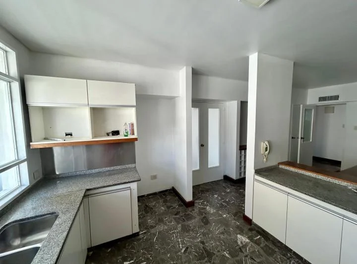 Departamento en venta restaurado a nuevo 4