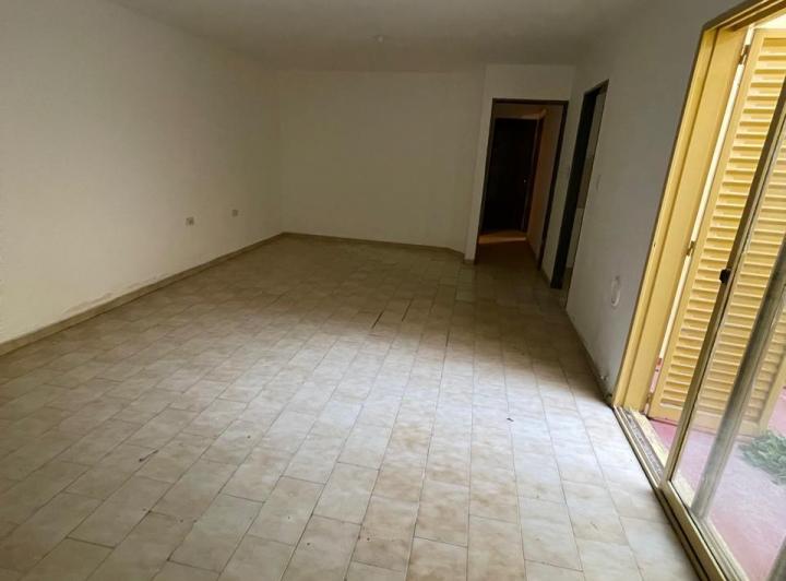 Colon 1537 - Oportunidad 2 Dorm. Cpatio y Espacio Para Vehículo 4