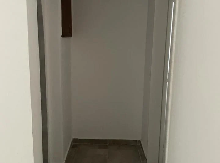BCOLON - ASTURIAS 1828 - UN DORMITORIO CON PATIO 2