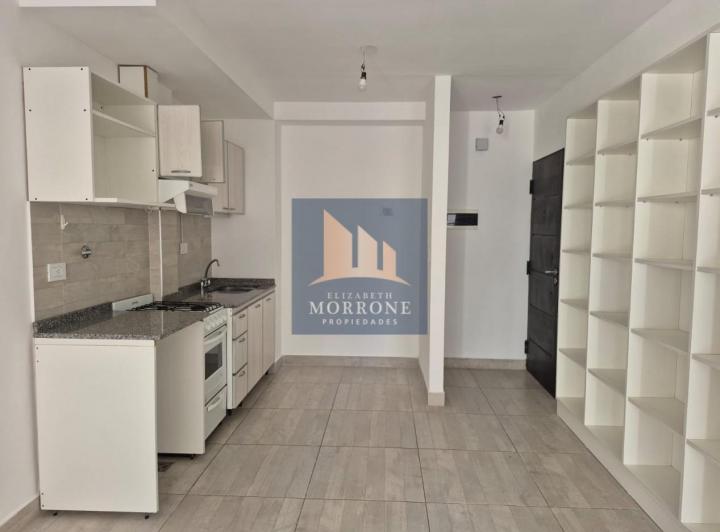 ALQUILER HERMOSO DEPARTAMENTO 2 AMB CON COCHERA A 3 CUADRAS DE LA ESTACION DE BANFIELD, GASCON AL 10 4
