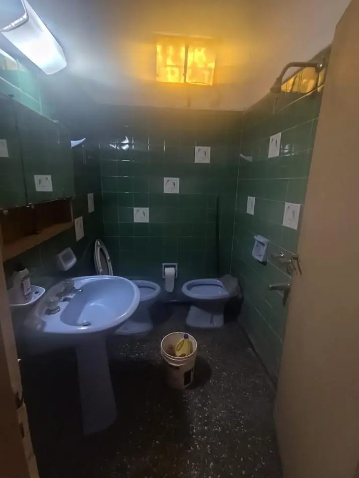 VENTA EN BLOQUE, OPORTUNIDAD, CASA CON LOTE PROPIO Y LOTE LINDERO, BOLAÑOS 3200 -MONTE CHINGOLO- 2