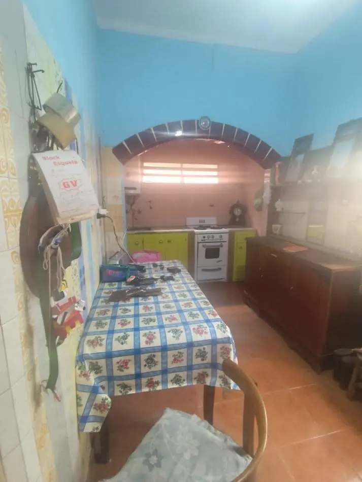 VENTA EN BLOQUE, OPORTUNIDAD, CASA CON LOTE PROPIO Y LOTE LINDERO, BOLAÑOS 3200 -MONTE CHINGOLO- 5