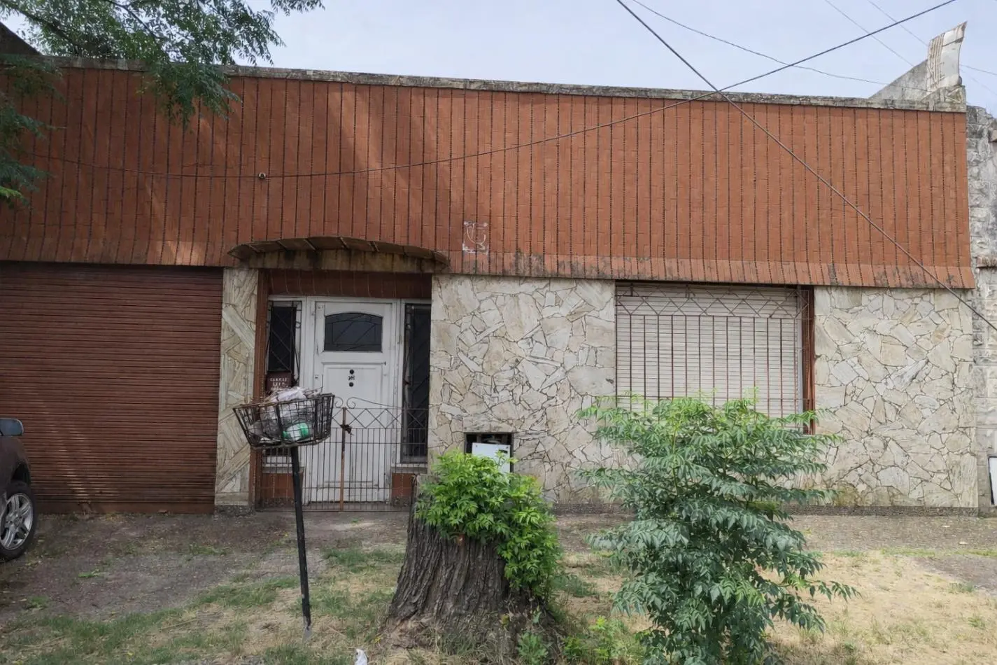 VENTA EN BLOQUE, OPORTUNIDAD, CASA CON LOTE PROPIO Y LOTE LINDERO, BOLAÑOS 3200 -MONTE CHINGOLO- 4