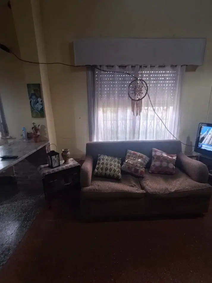 ALQUILER DEPARTAMENTO EN PLANTA BAJA 2 AMBIENTES AMUEBLADO, A UNA CUADRA DE AV EVA PERON AL 2100, MA 2