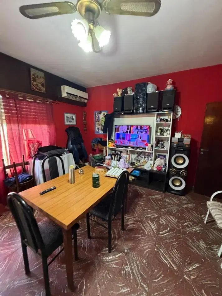 VENTA PH EN PLANTA ALTA 3 DORMITORIOS, TERRAZA CON PARRILLA Y GALERIA SEMICUBIERTA, A 3 CUADRAS DE A 8