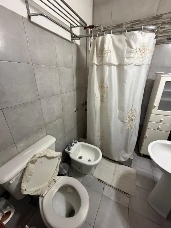ALQUILER PH DOS AMBIENTES MAS HABITACION AUXILIAR AMOBLADO ZEBALLOS 895 TEMPERLEY 8