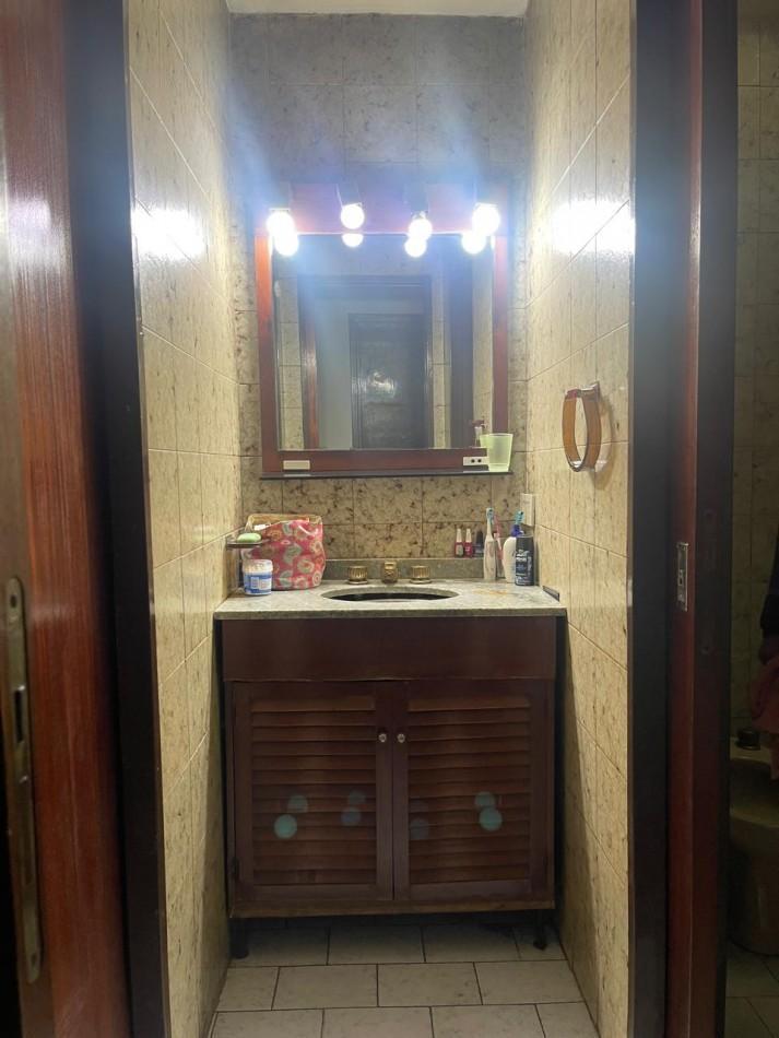 Foto de VENTA IMPORTANTE CHALET 3 AMBIENTES CON QUINCHO Y GRAN LOTE - URIARTE 1256 REMEDIOS DE ESCALADA-, imagen 1
