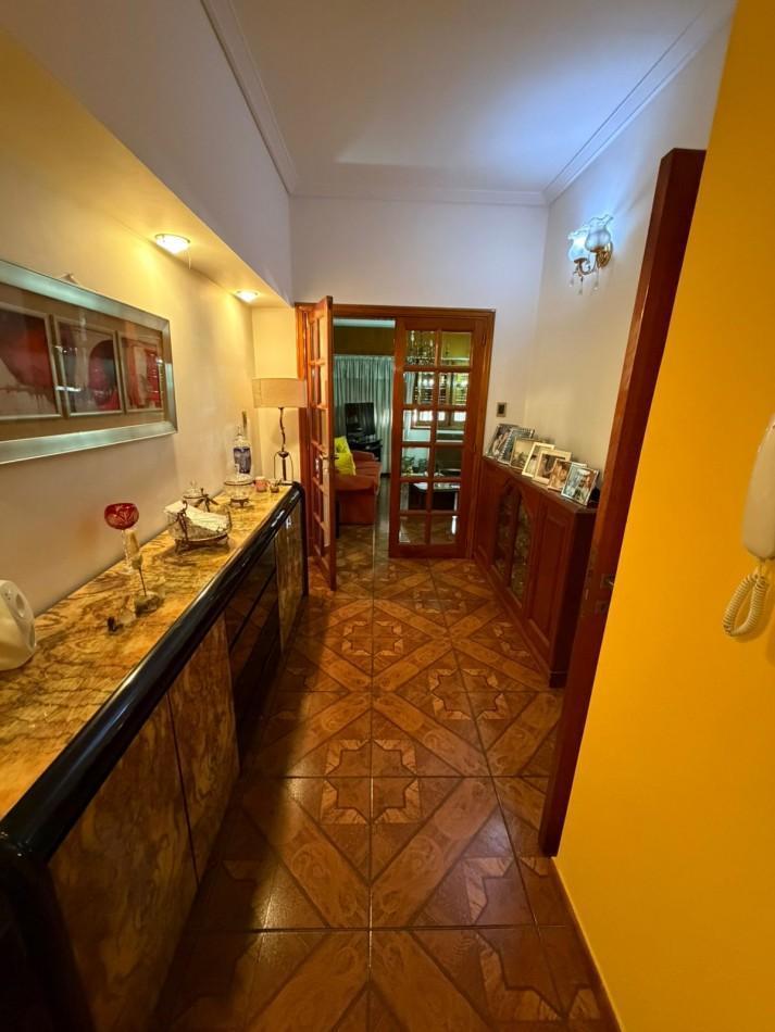 Foto de HERMOSA CASA 4 AMBIENTES CON QUINCHO, EL CHINGOLO 1200 -TEMPERLEY-, imagen 4