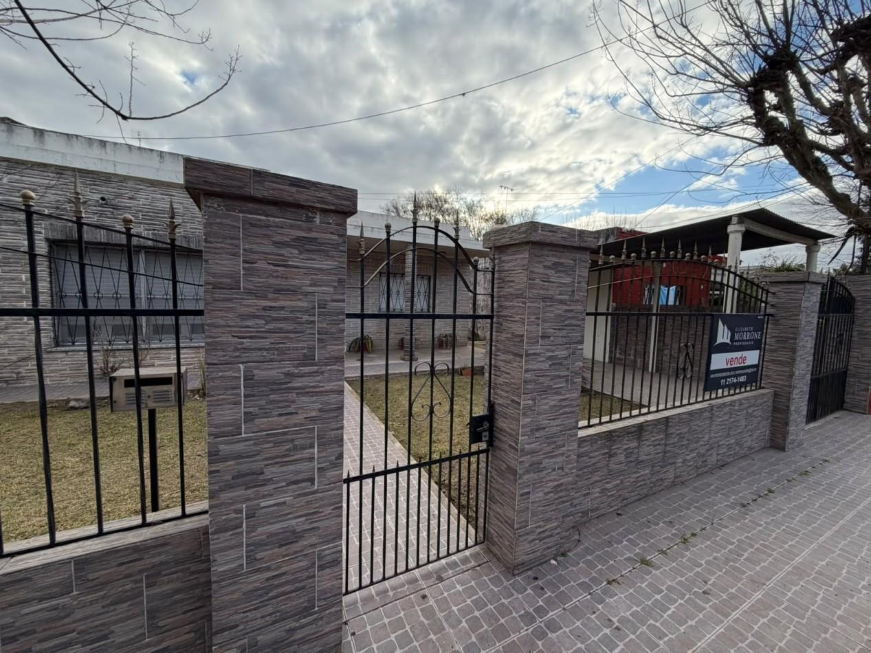 HERMOSA CASA 3 AMBIENTES, CON GRAN PARQUE Y PARRILLA, ALFEREZ PAGE 349 -GLEW-