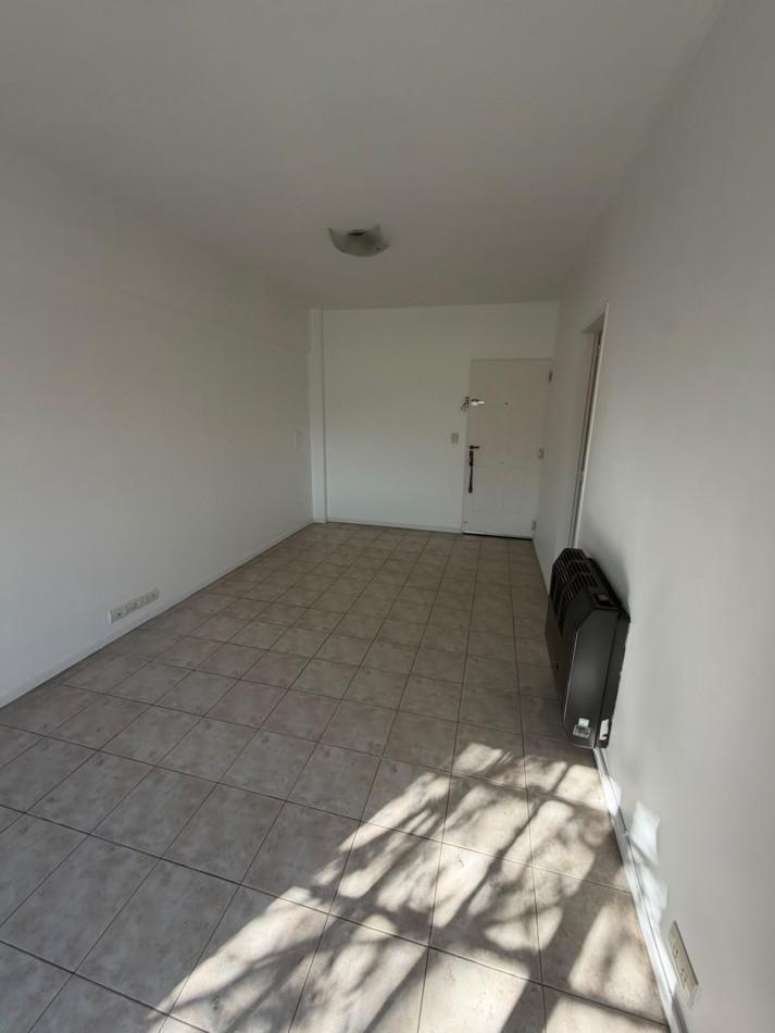Foto de ALQUILER HERMOSO DEPARTAMENTO 3 AMBIENTES, A UNA CUADRA DE LA ESTACION, imagen 1