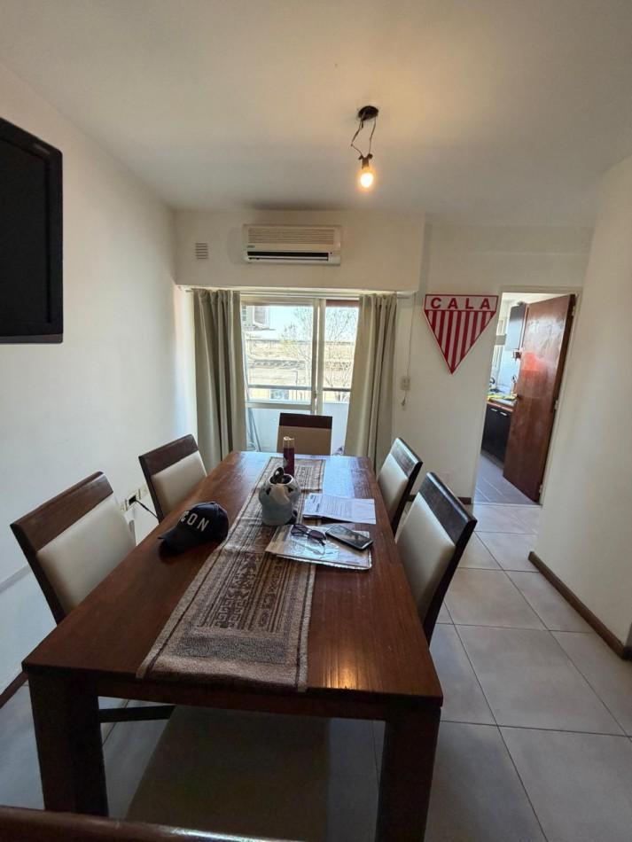 Foto de VENTA DEPARTAMENTO 2 AMBIENTES EN TERCER PISO, EXCELENTE UBICACION, A 3, imagen 5