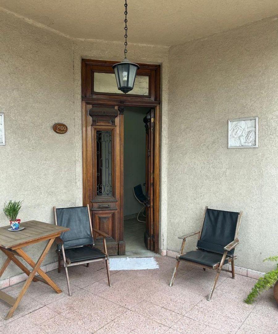 Foto de VENTA CASONA DE EPOCA EN LANÚS ESTE, imagen 3