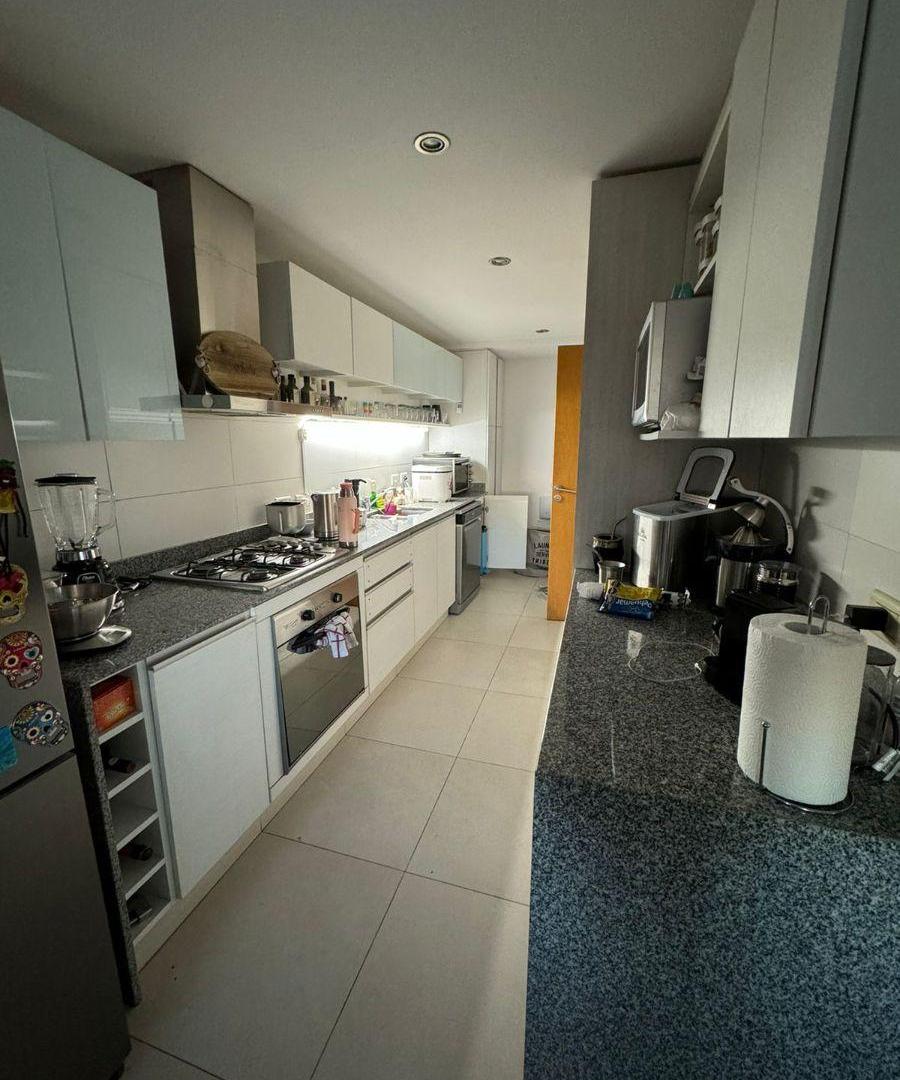 Foto de ALQUILER PISO DE 4 AMBIENTES CON COCHERA Y BAULERA EN LOMAS DE ZAMORA., imagen 4