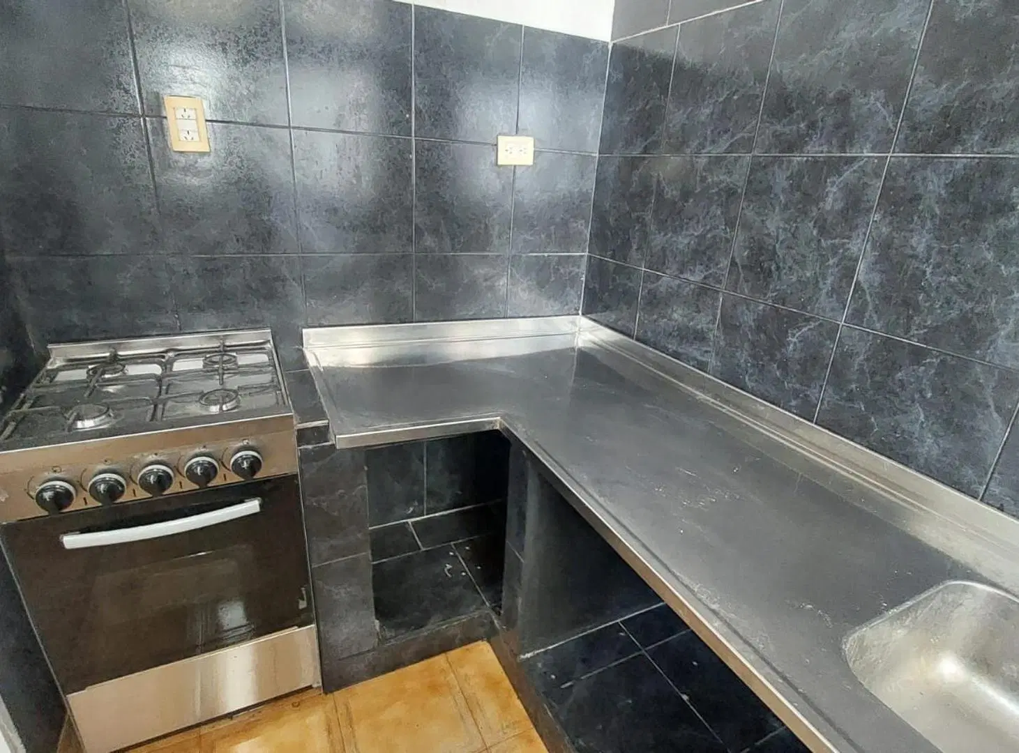 Oportunidad: PH 2 Ambientes y Medio en Venta con Patio 3