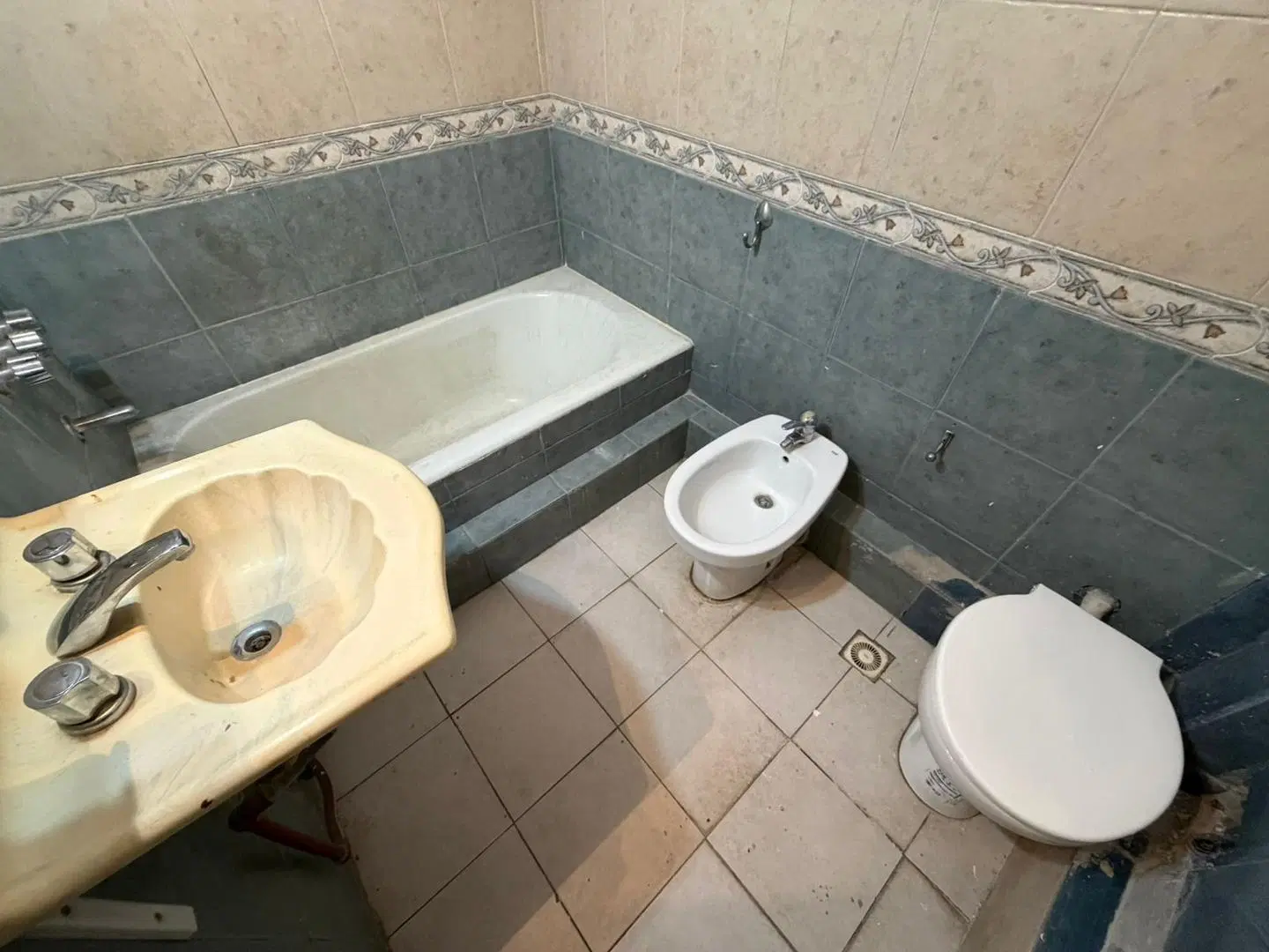 Departamento Tres Ambientes en Venta en Planta baja 4