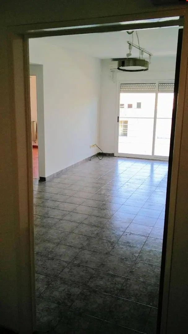 Departamento 2 ambientes con balcón al frente 1