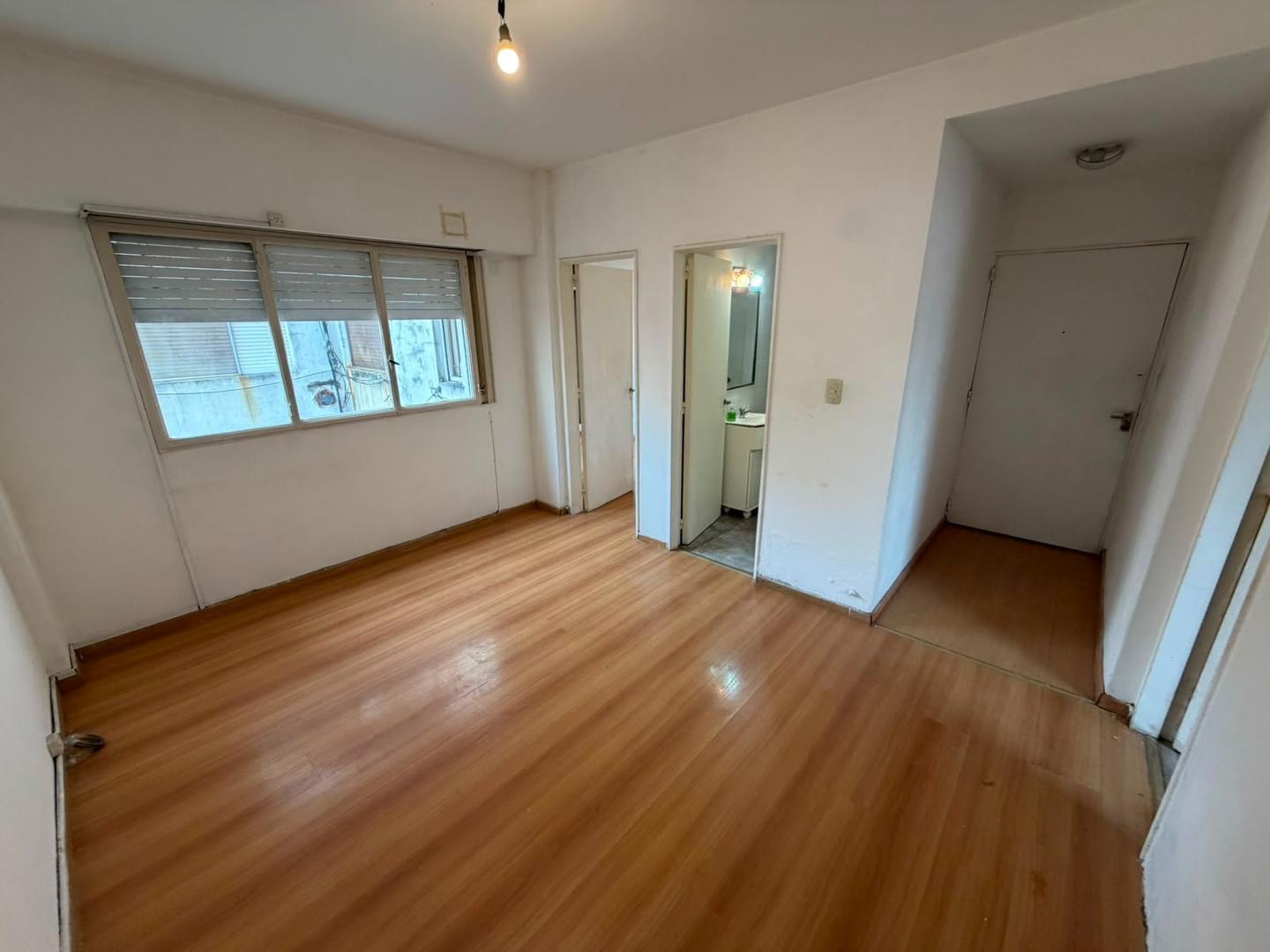 Foto de DEPARTAMENTO DOS AMBIENTES EN ALQUILER, imagen 2