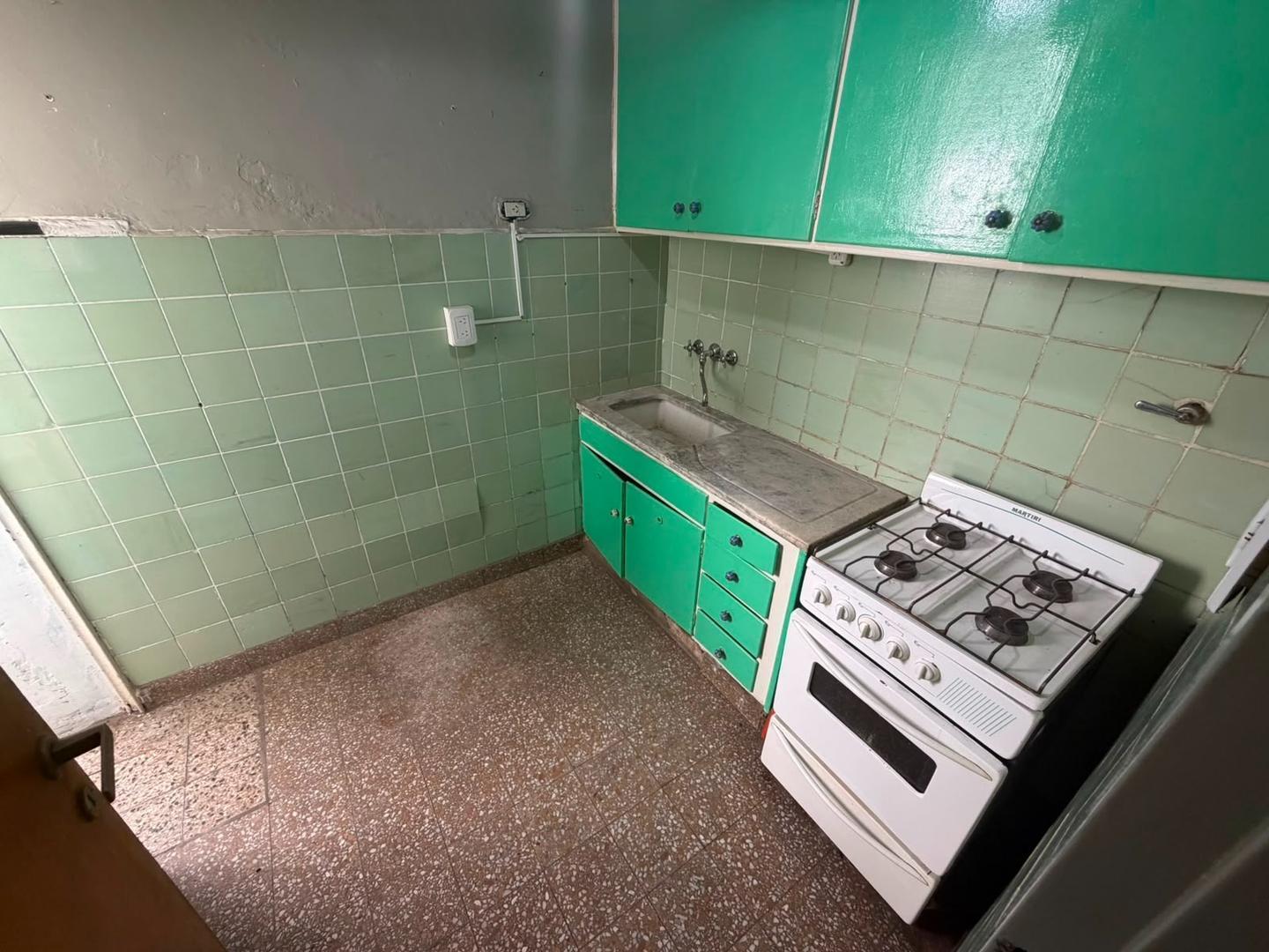 Foto de 3 Ambientes con Balcón Corrido - 2do piso por escalera, imagen 4