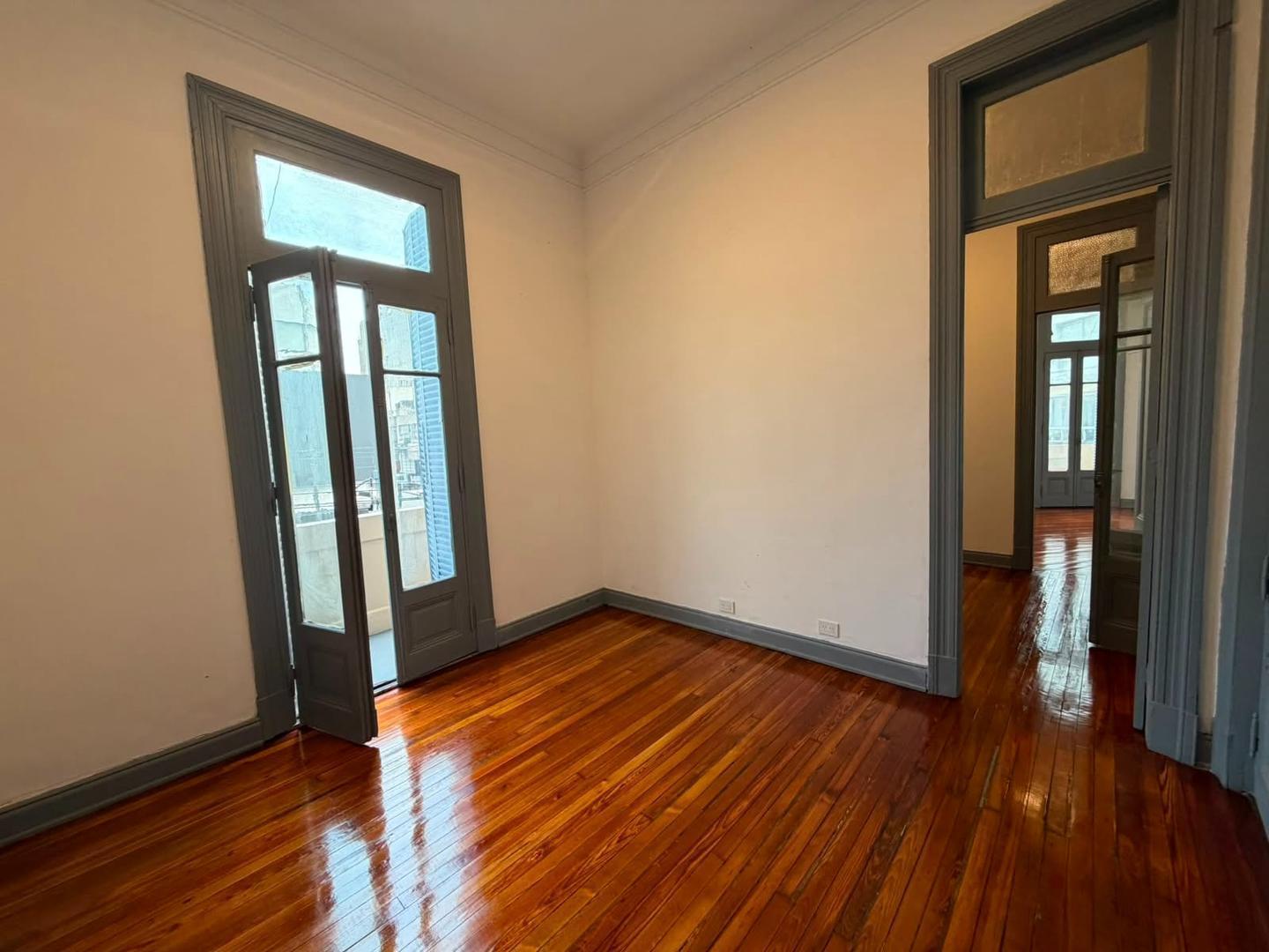 Foto de Departamento 4 ambientes en venta 120 metros en Balvanera, imagen 3