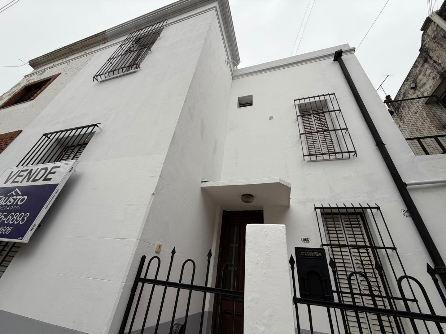 Foto de Casa en Venta 5 ambientes con terraza y patios, imagen 2
