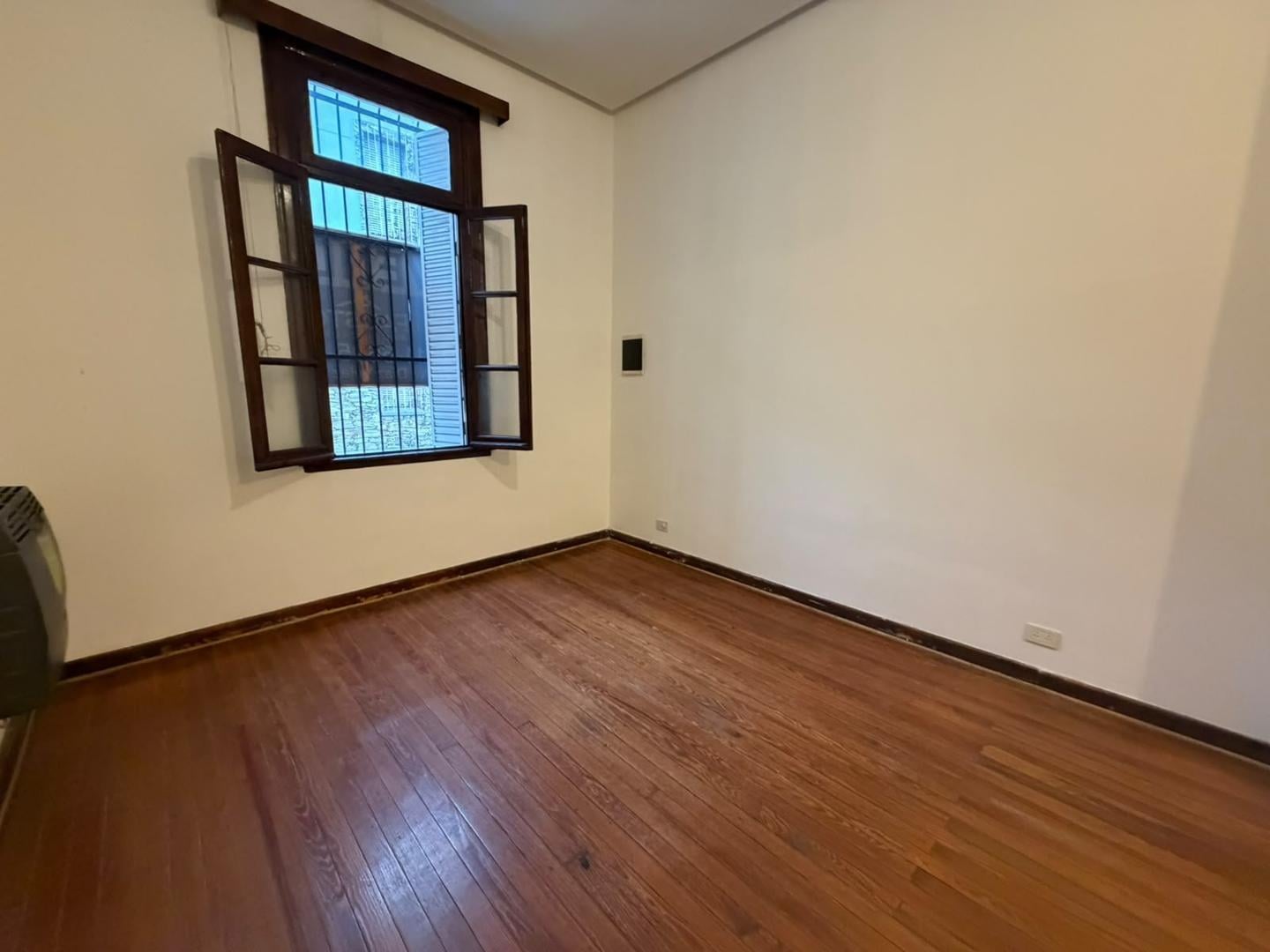 Foto de Casa en Venta 5 ambientes con terraza y patios, imagen 4