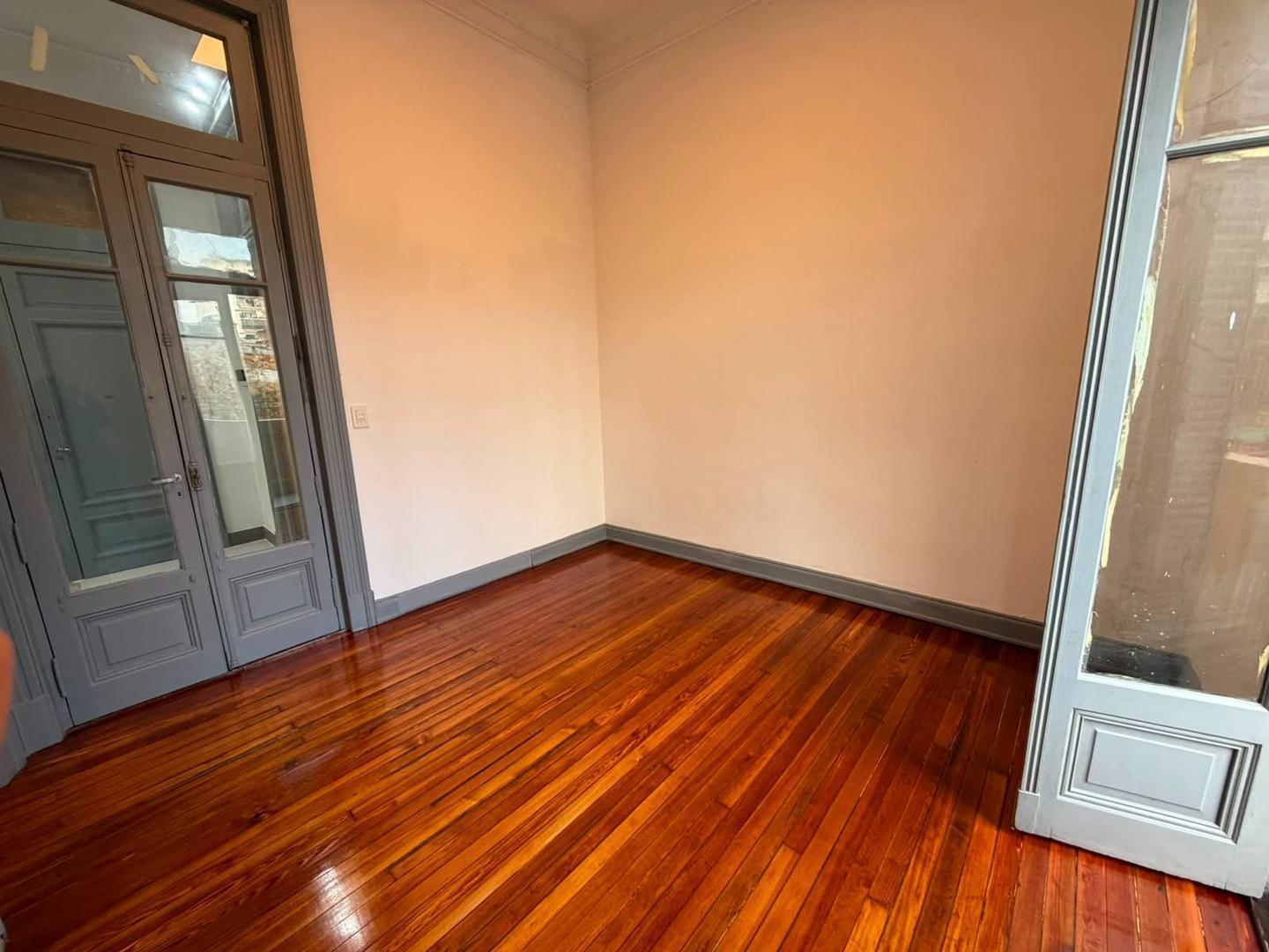 Foto de DEPARTAMENTO 4 AMBIENTES CON BALCON Y PATIO, imagen 4