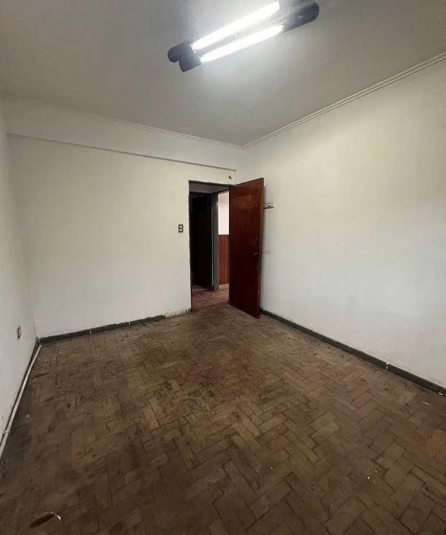 Local comercial de 80 m2 en alquiler en La Plata 5