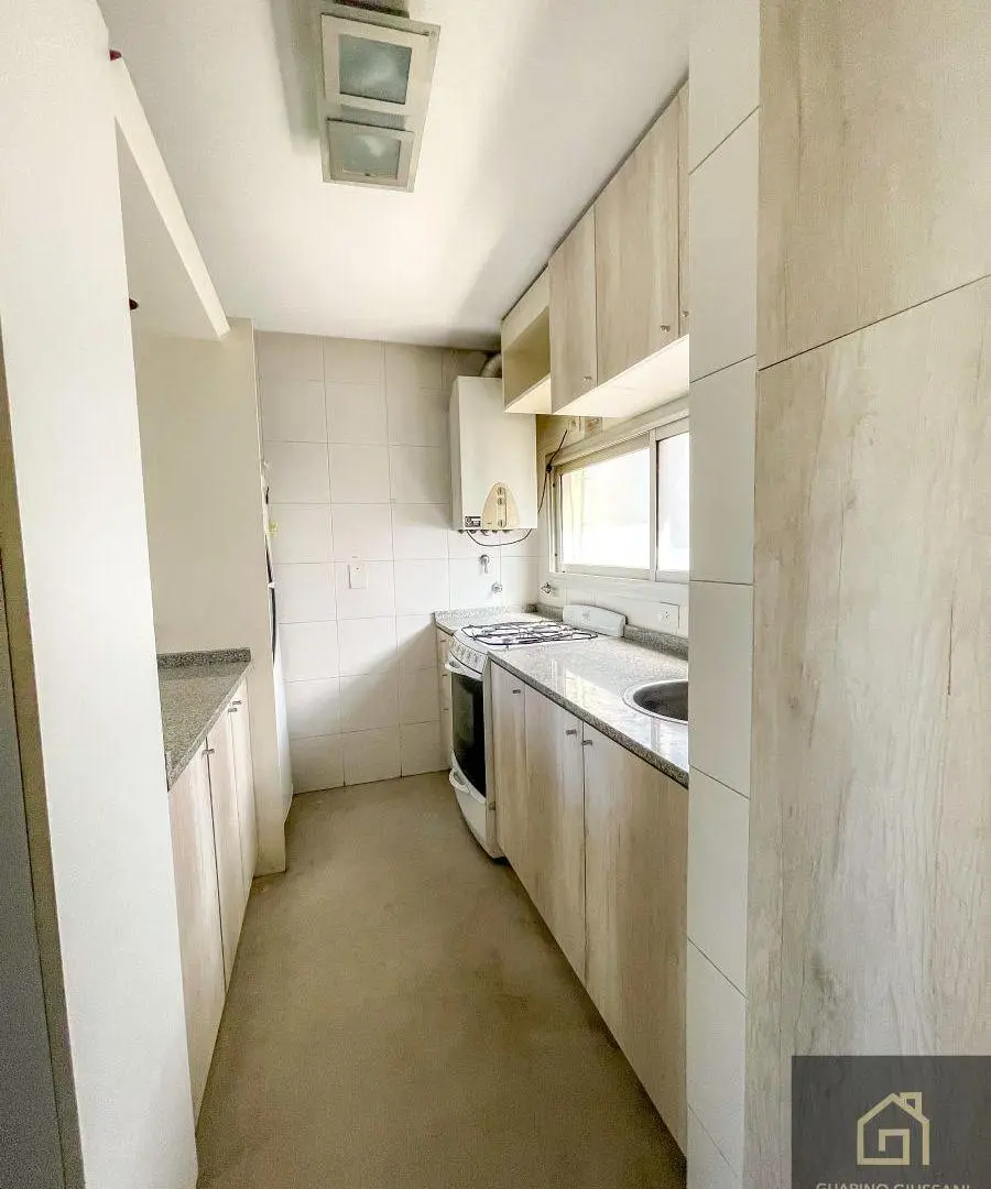 DUPLEX 2 AMBIENTES CON TERRAZA PROPIA, PRIMER PISO POR ESCALERA, MUY LUMINOSO!!! 5