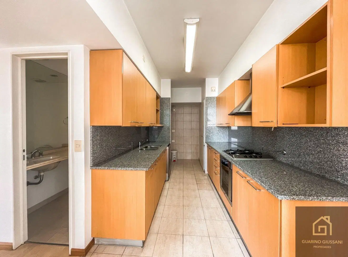 3 AMBIENTES EN TORRE QUARTIER ORO CON COCHERA, MUY LUMIMOSO, VISTA AL RIO 4