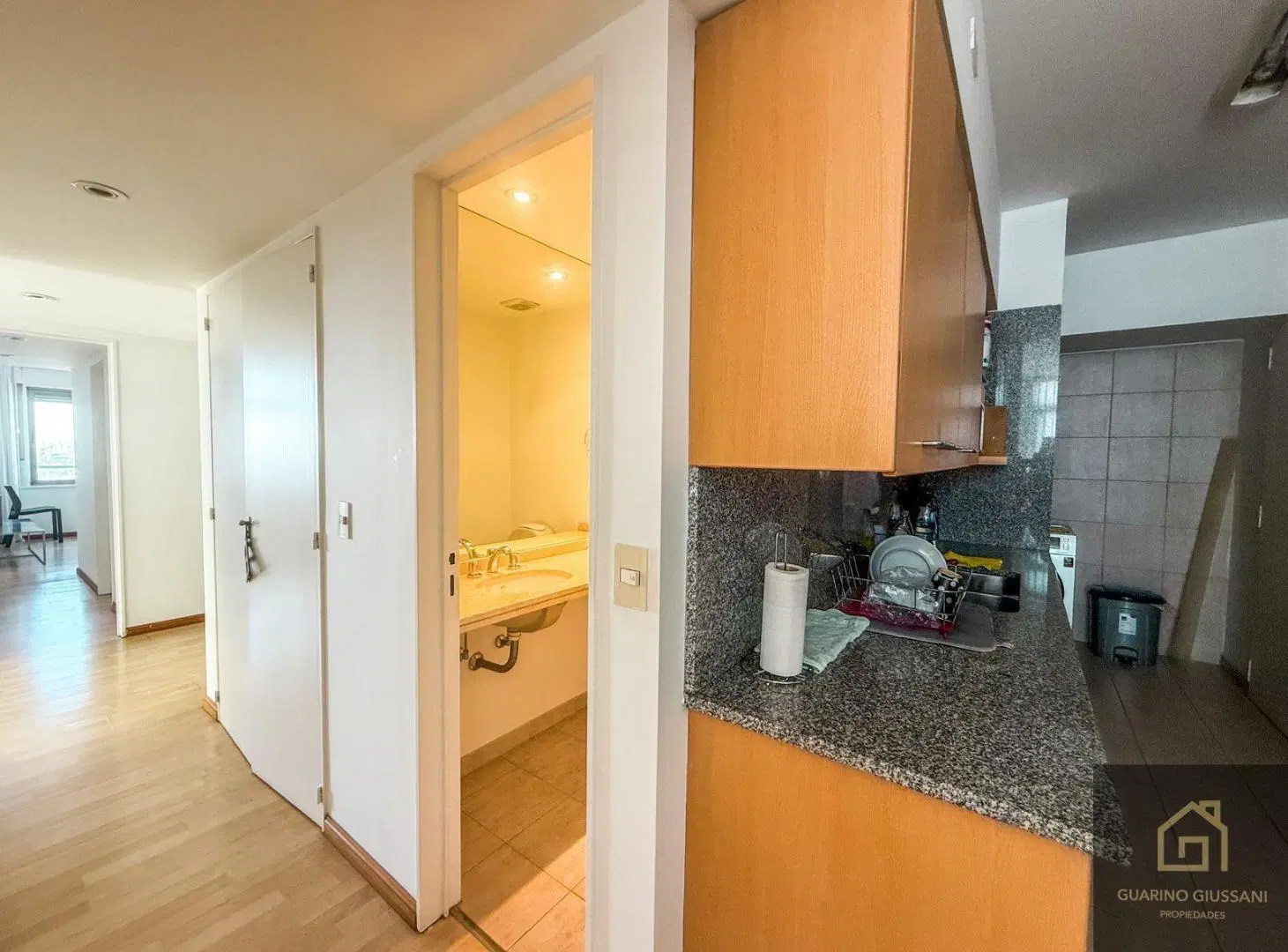 3 AMBIENTES EN TORRE QUARTIER ORO CON COCHERA, MUY LUMIMOSO, VISTA AL RIO 3