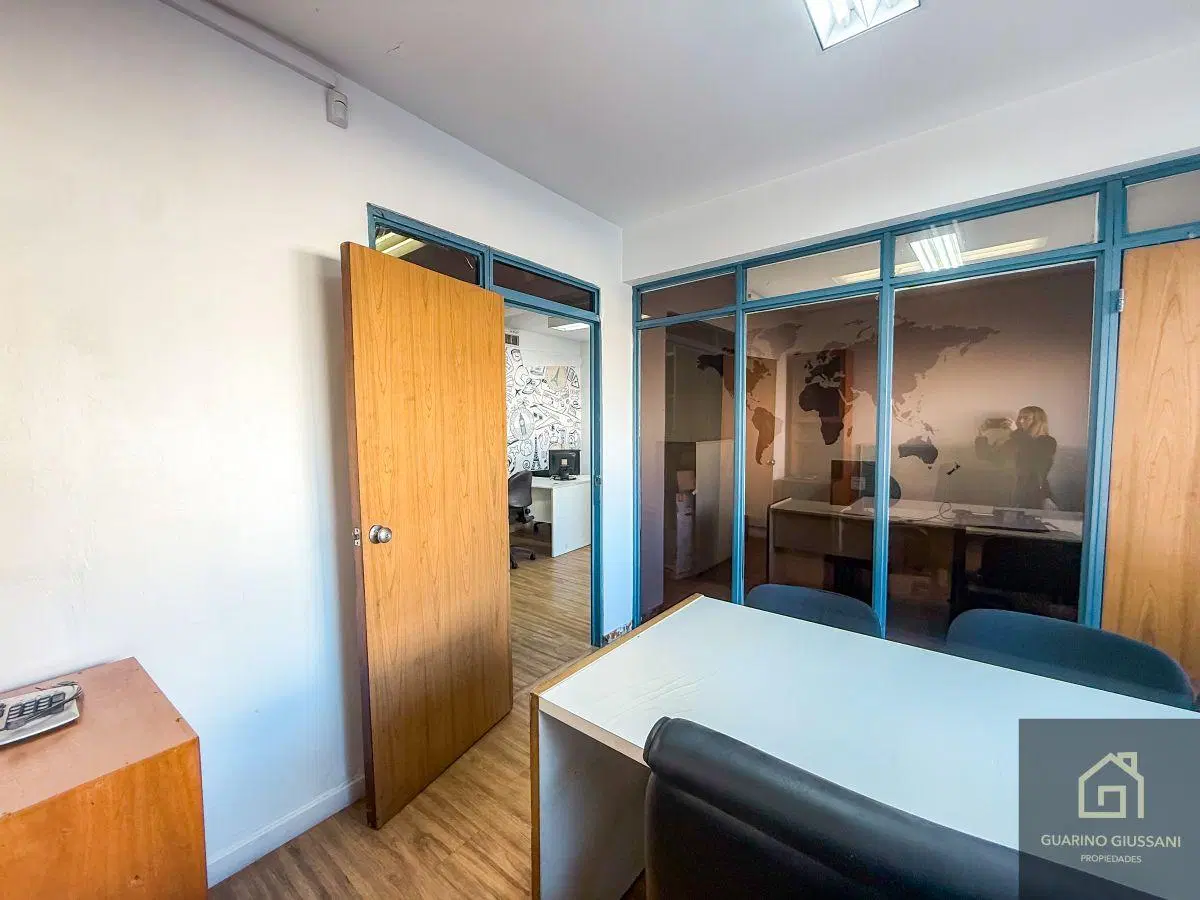 OFICINA DE 40 M2 EN RETIRO, EXCELENTE UBICACIÓN 8