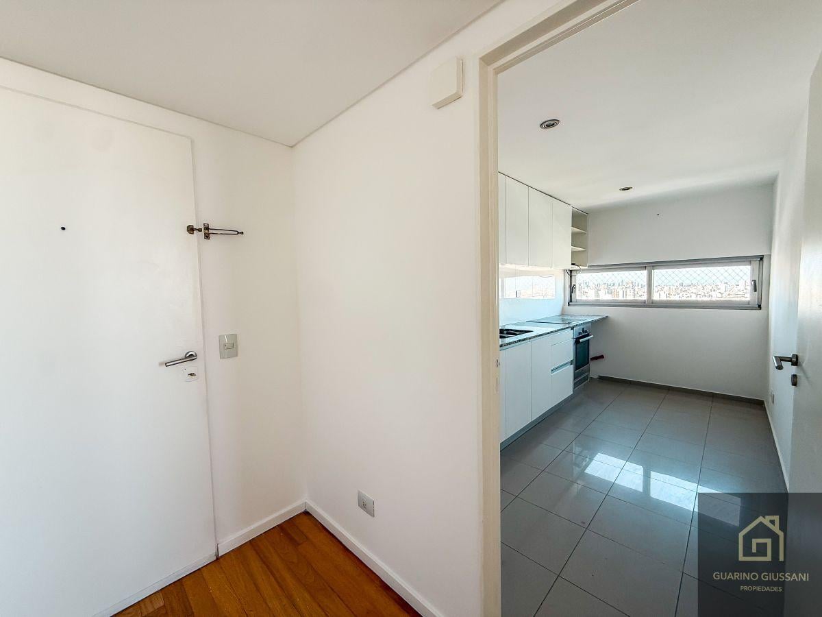 Foto de Hermoso departamento de 3 ambientes en Torres Mirabilia, piso alto con, imagen 2