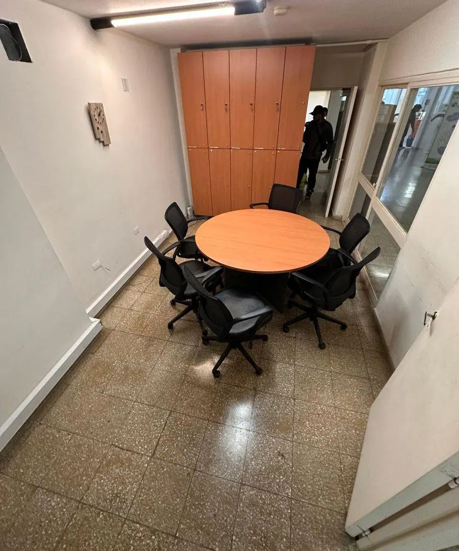 Alquiler local comercial + Depósito! 5