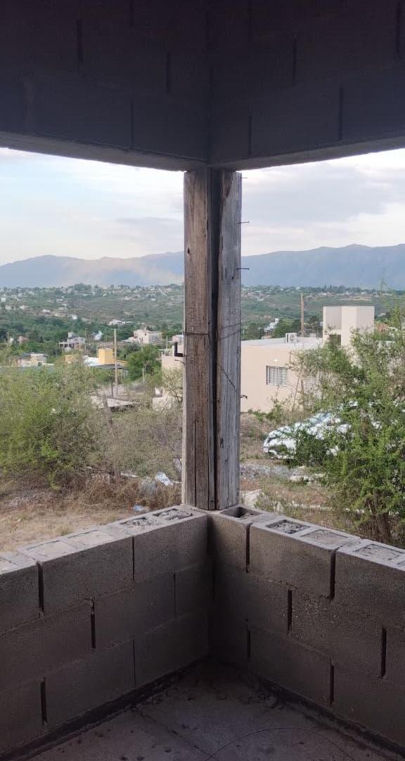 Foto de "BAJO DE PRECIO" Lote con Construcción con Hermosa Vista Cerca del Rio, imagen 3