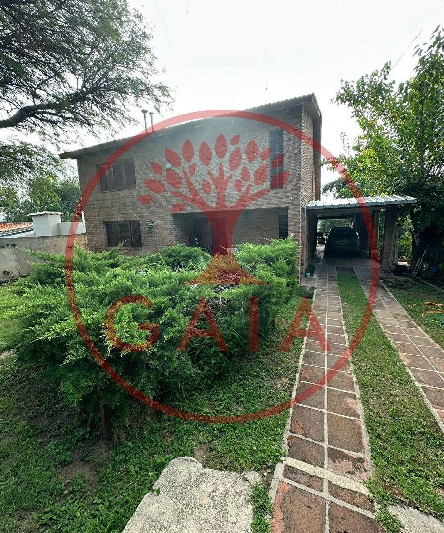Importante Chalet de dos plantas en Villa Carlos Paz