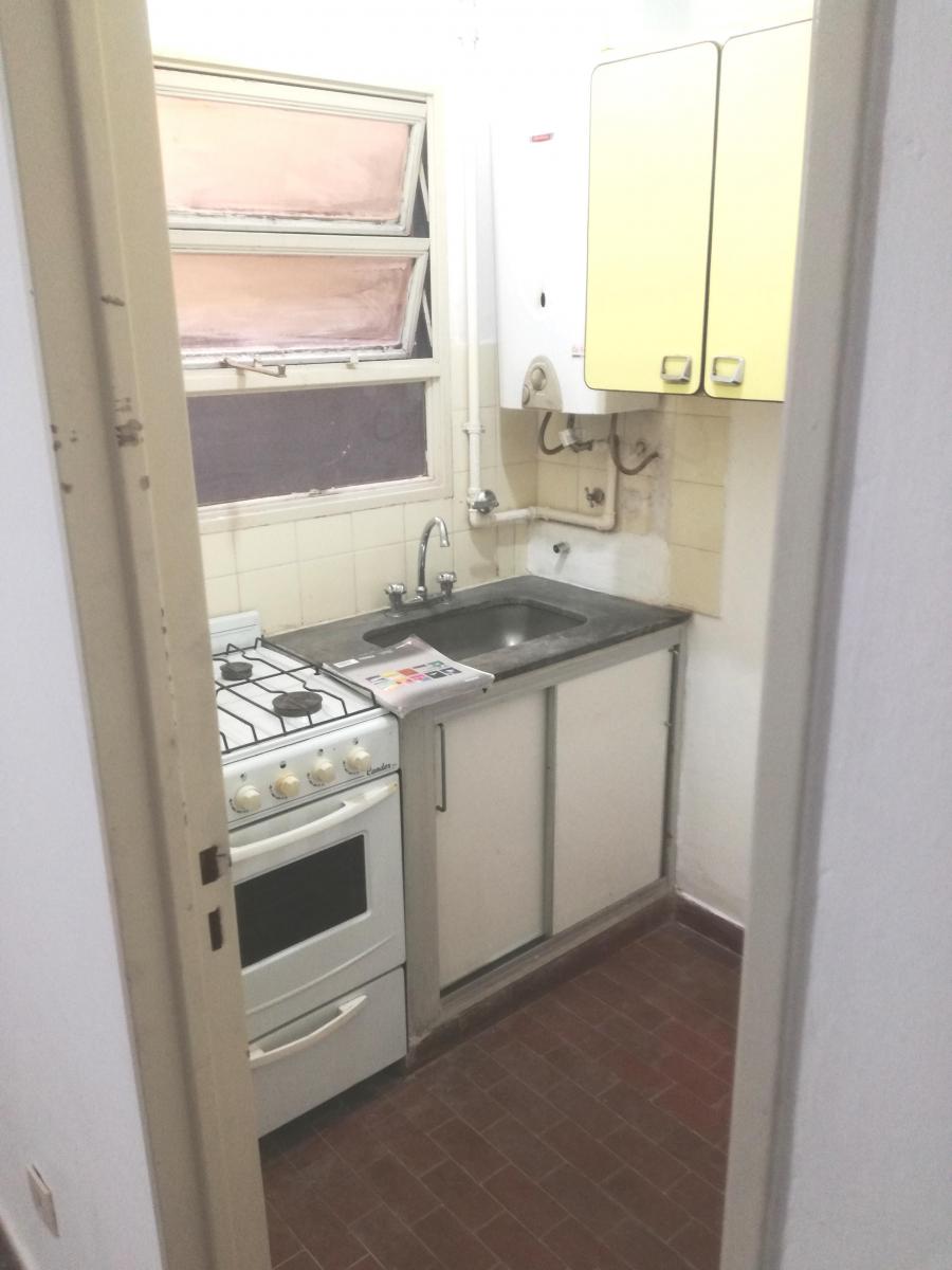 Foto de Departamento de 33 m² con 1 dormitorio en venta en Olivos, imagen 3