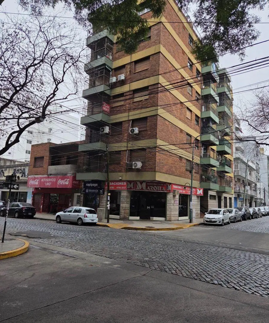 Departamento de 3 ambientes en Olivos en un 3er Piso con excelente ubicación 5