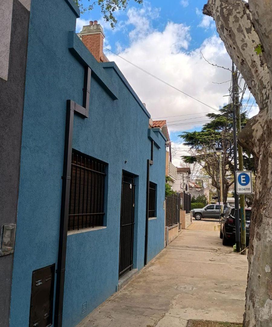 Foto de Casa de 225 m² con 4 dormitorios en venta en Olivos Felix de Amador 1974, imagen 2