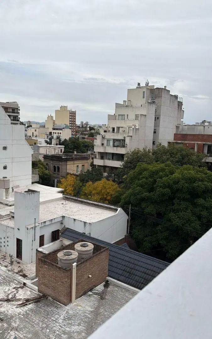 VENEZIA VII - Contrafrente vistas - Balcón - 50 m2 - AMPLIO!! Pileta - Muy cómodo 3