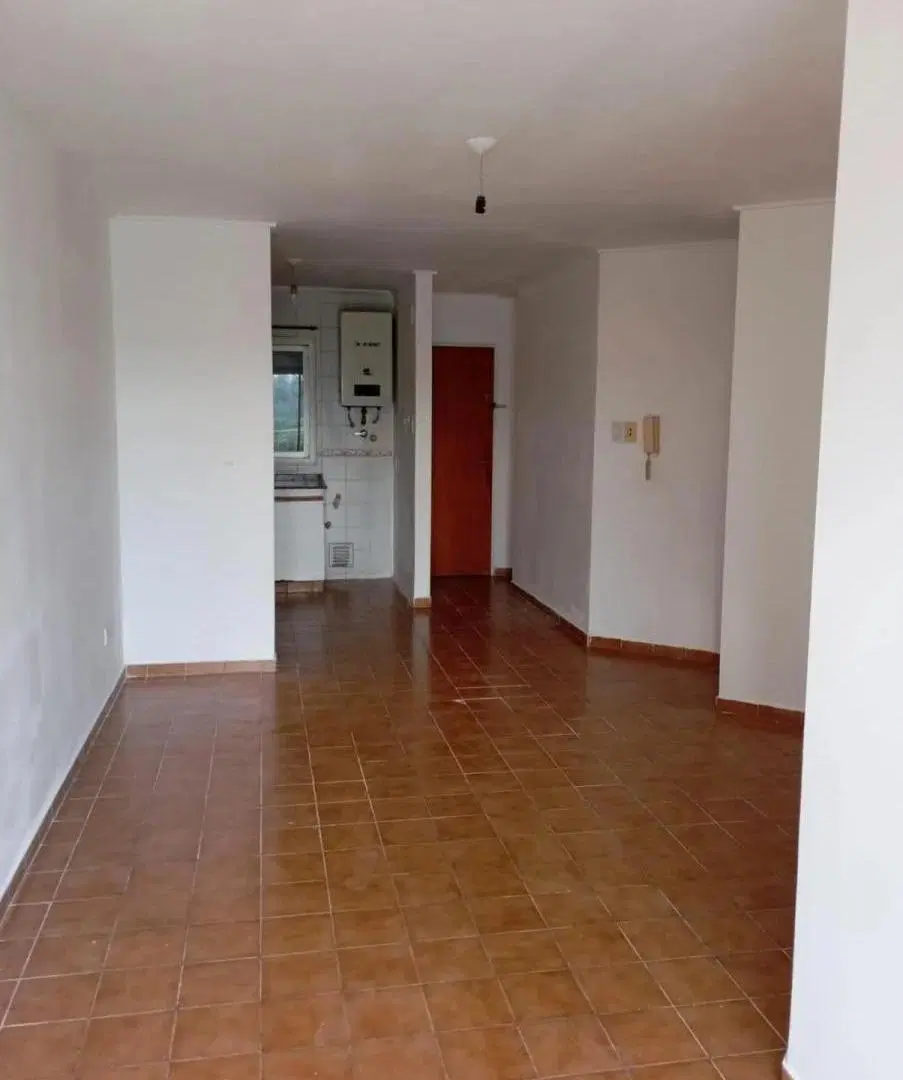 Oport! Mejor Ubicacion - 2 Dormitorios - Piso Alto - Balcon con Vista Unica 4