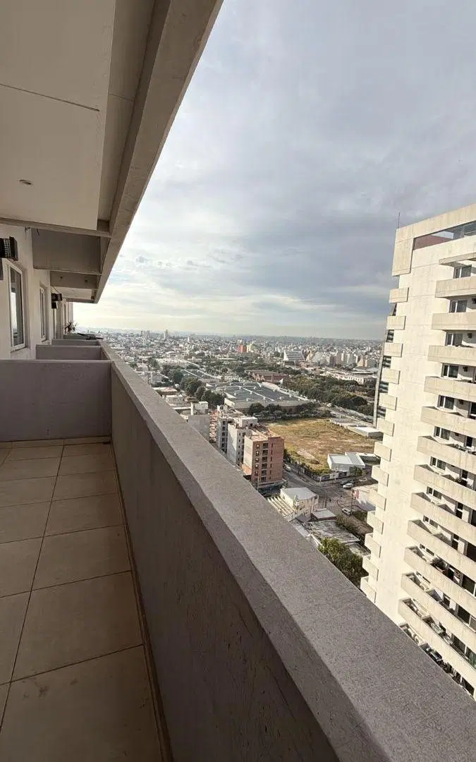 CARDINALES Nuevo Suquía - Piso 21 - Balcón - Equipo A/A - SUM Pileta 5