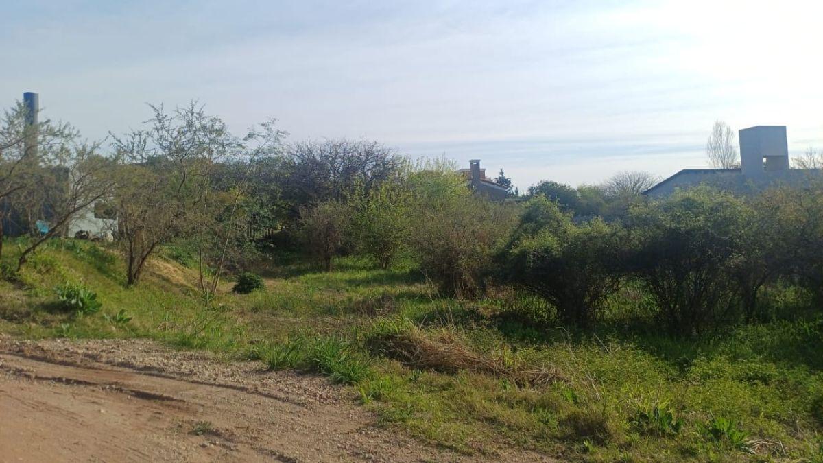 Foto de Lote En Venta en Complejo Cerrado en Barrio Mendiolaza Golf - 1.105 mts, imagen 3